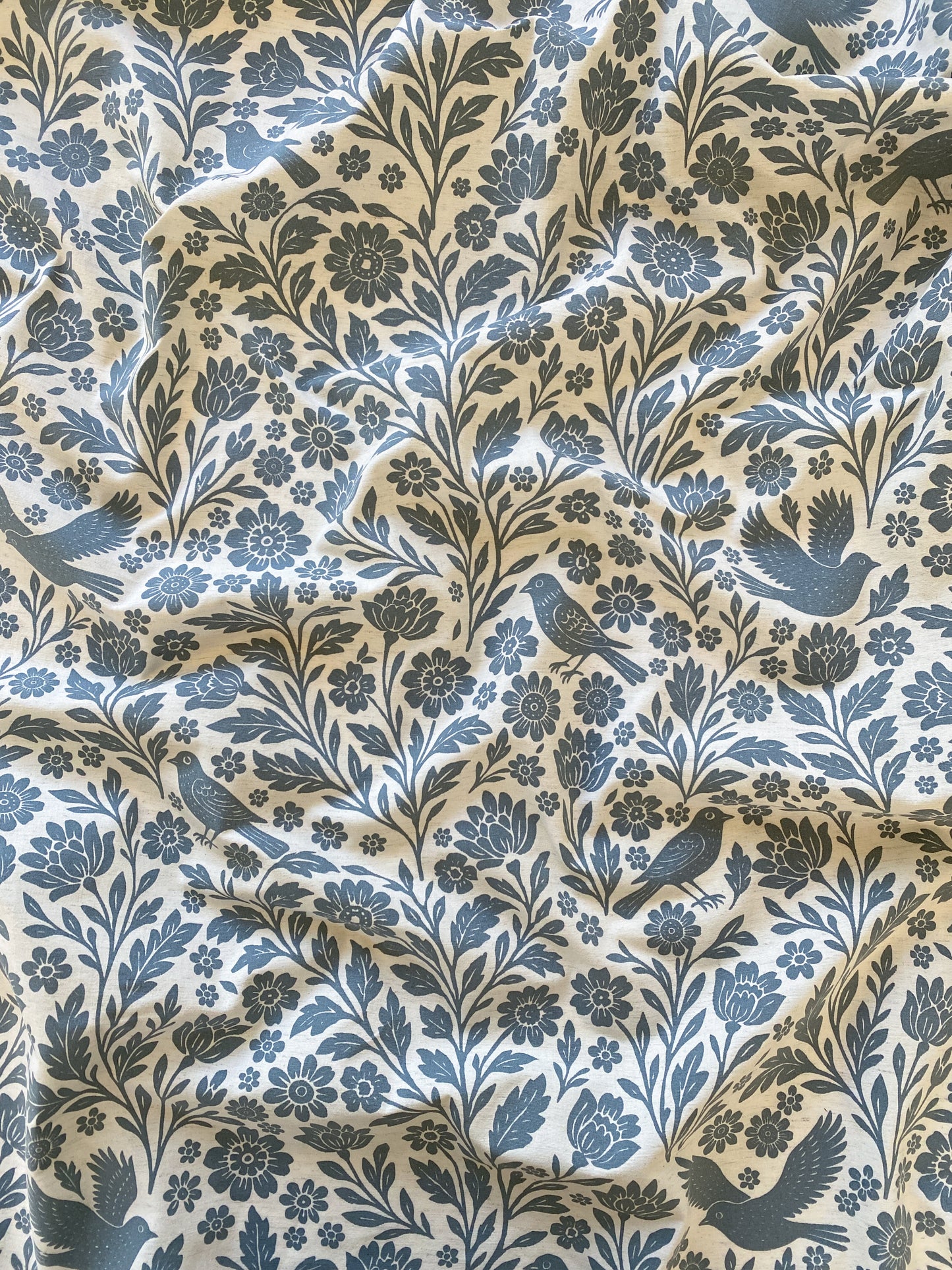 Toalha de mesa Canto de Primavera 6 lugares - Azul Profundo
