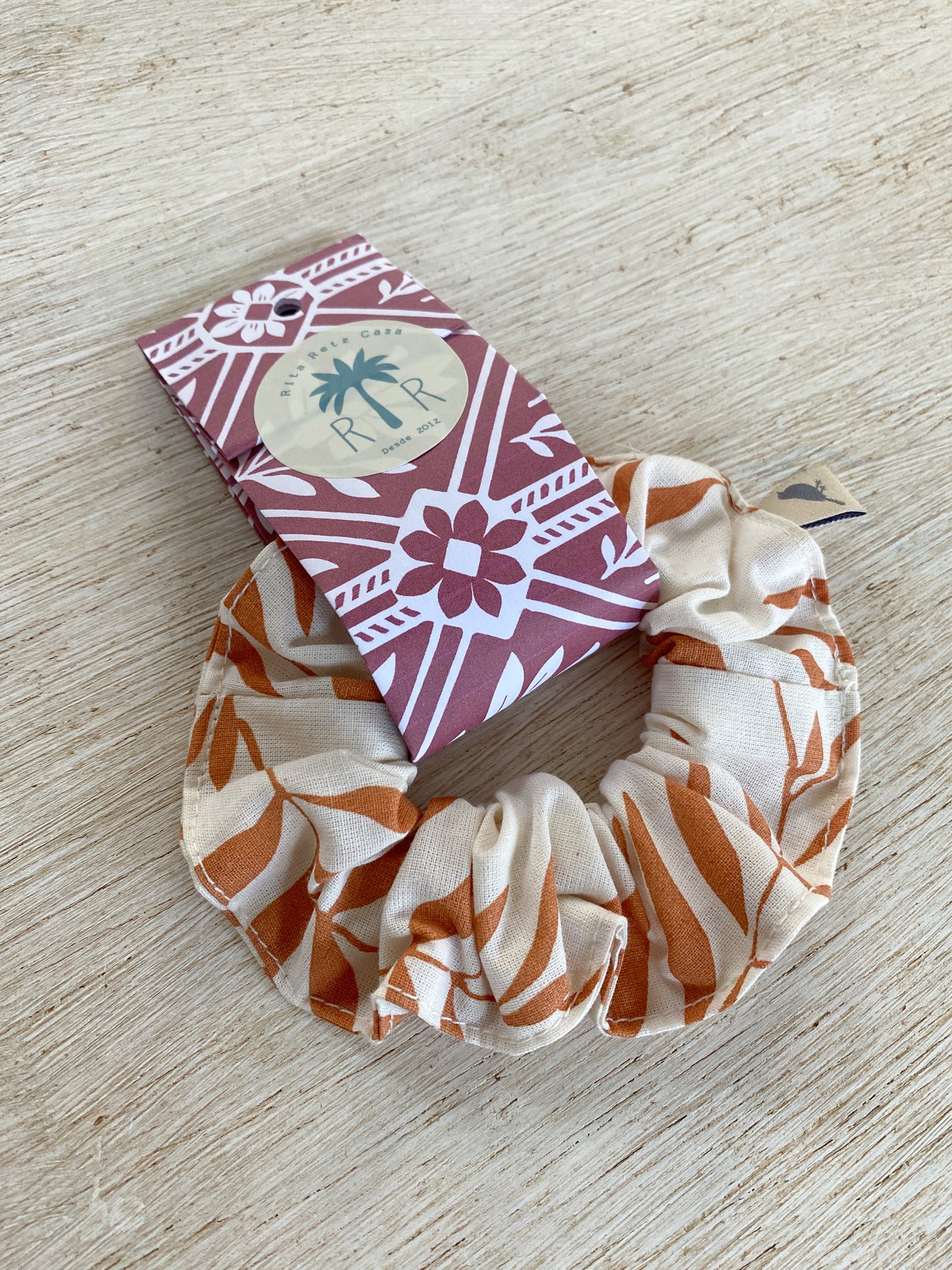Scrunchie Eucalipto caramelo
