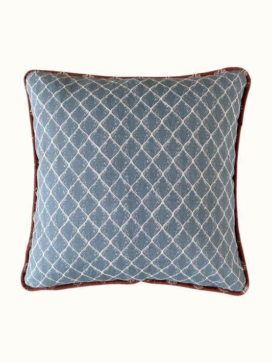 Almofada Buriti com vivo - azul + terracota
